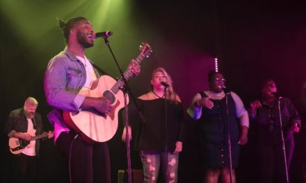 Singer Aaron Lewys Performs “Stop Wasting My Time” for Detroit Performs: Live From Marygrove